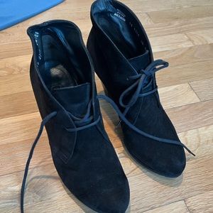 Paul Green booties- black size 8 heel height for 3.5 with .5” platform